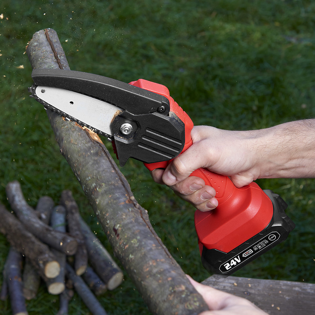 Cordless Electric Mini Chainsaw - Image 2