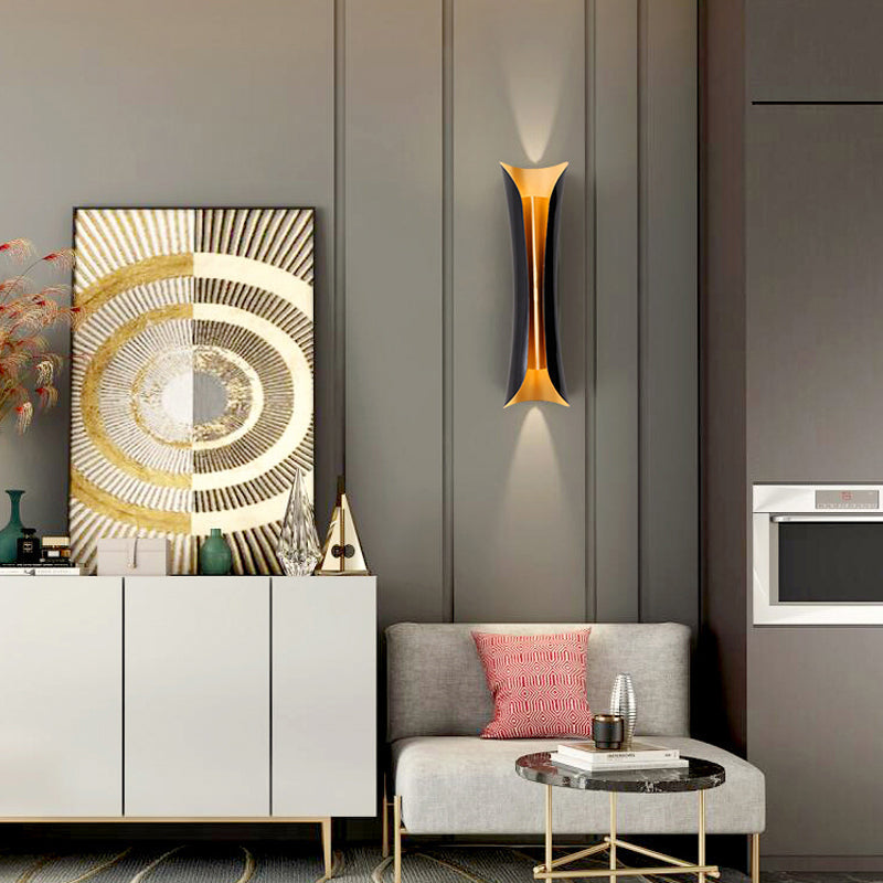 Curl Black Metal Wall Sconce