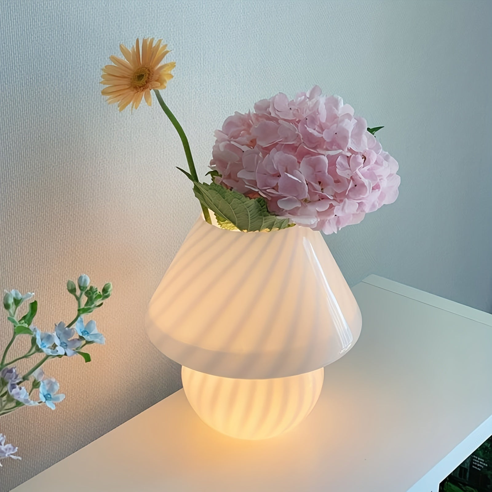 Murano Style Glass Mushroom Lamp