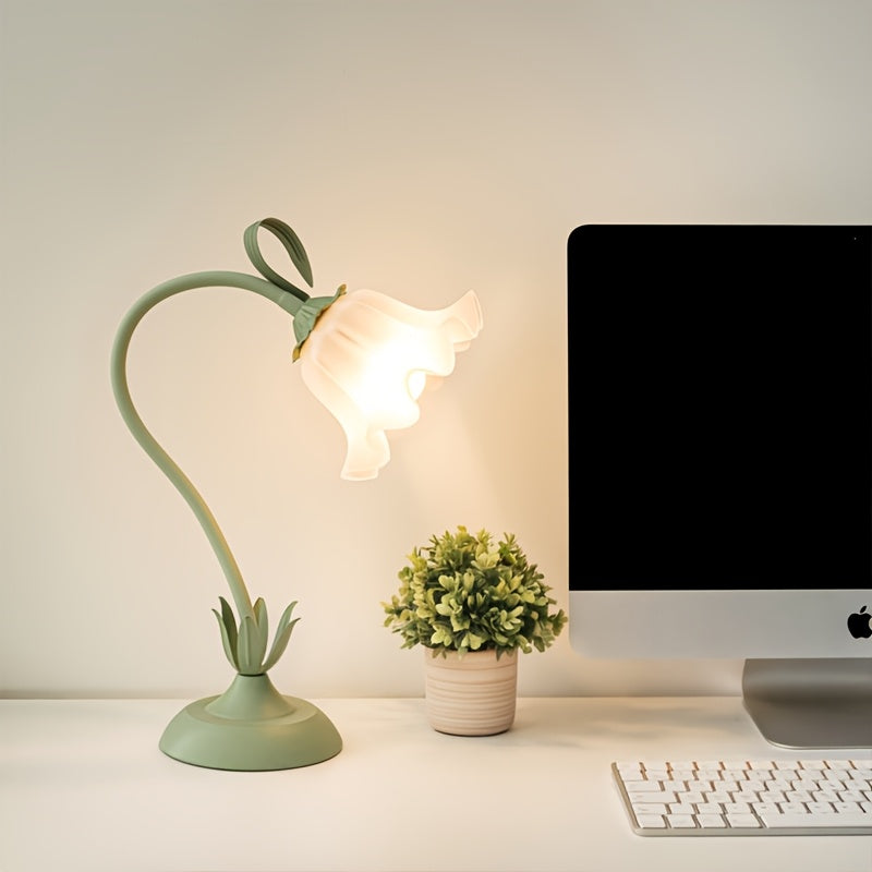 Floral USB Decorative Table Lamp