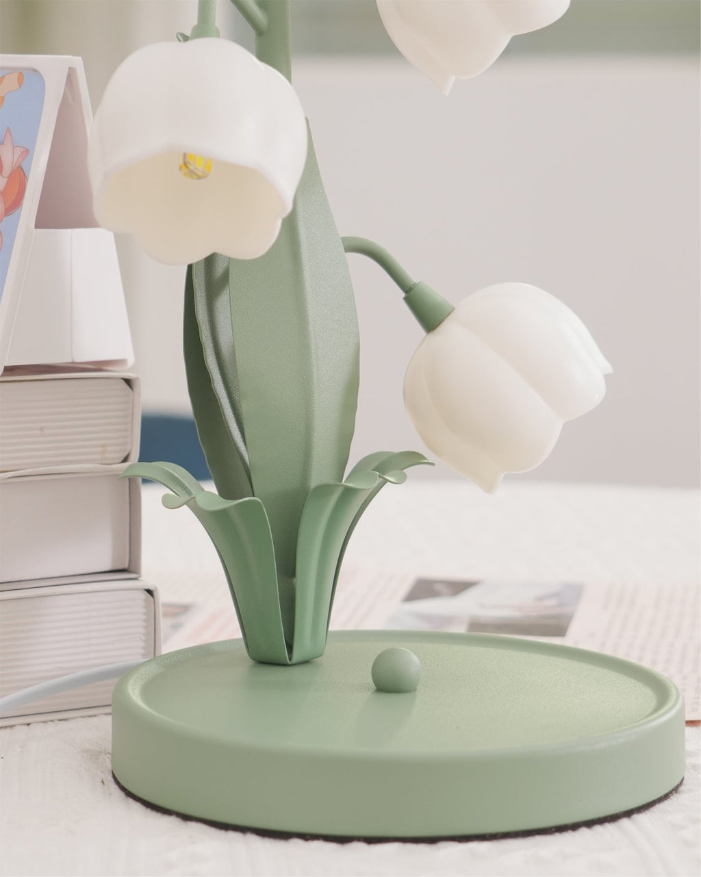Bell Orchid Floral Table Lamp