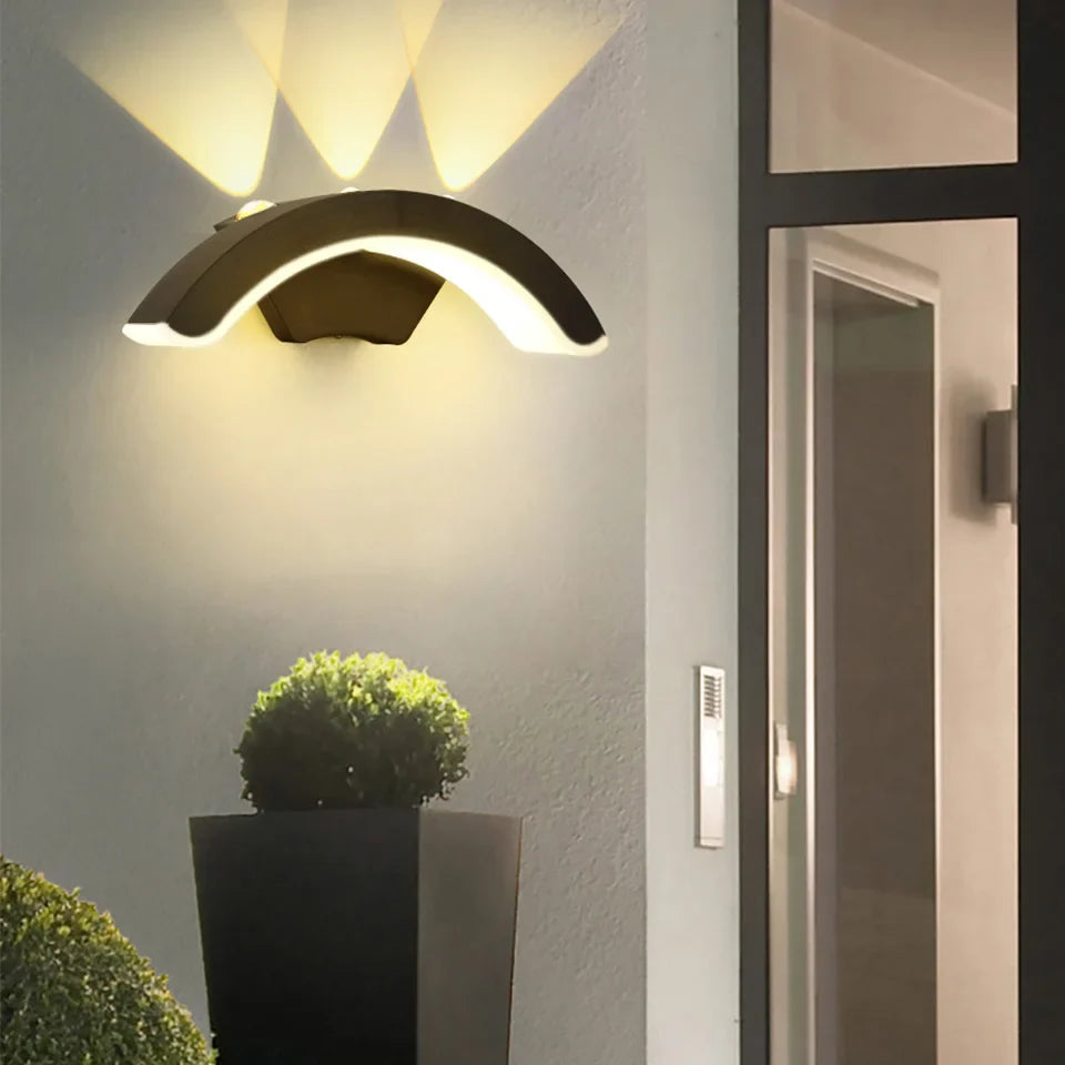 StormLite IP66 Outdoor Wall Light