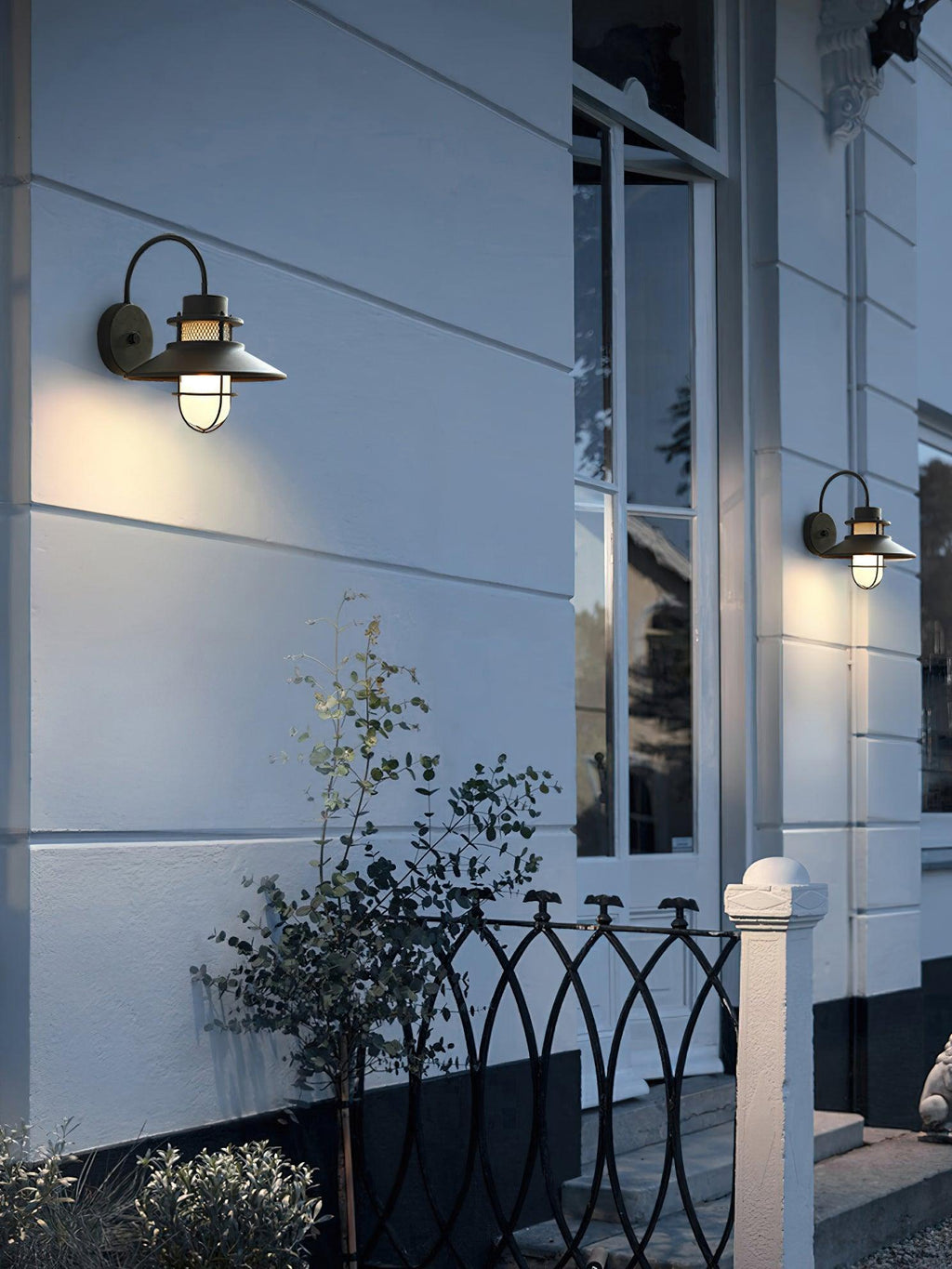 Felix Industrial Outdoor Wall Lamp