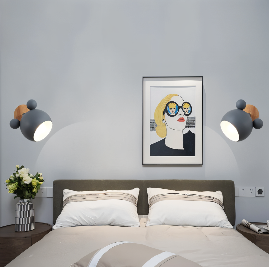FlashMouse Playful Wall Lamp