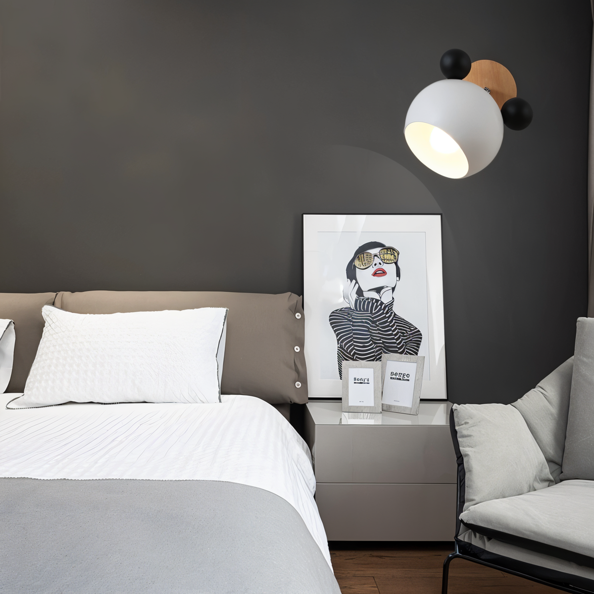 FlashMouse Playful Wall Lamp