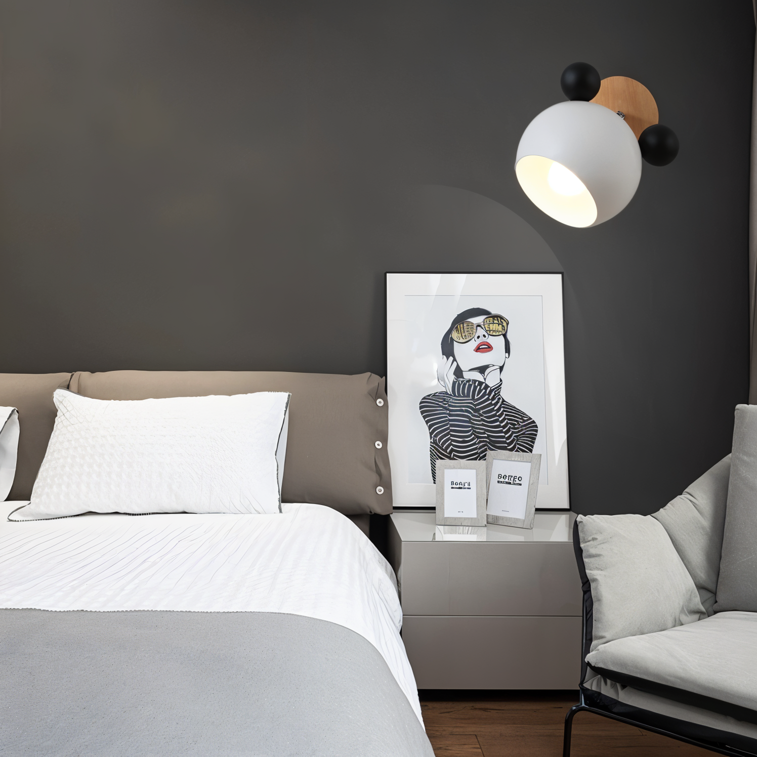 FlashMouse Playful Wall Lamp