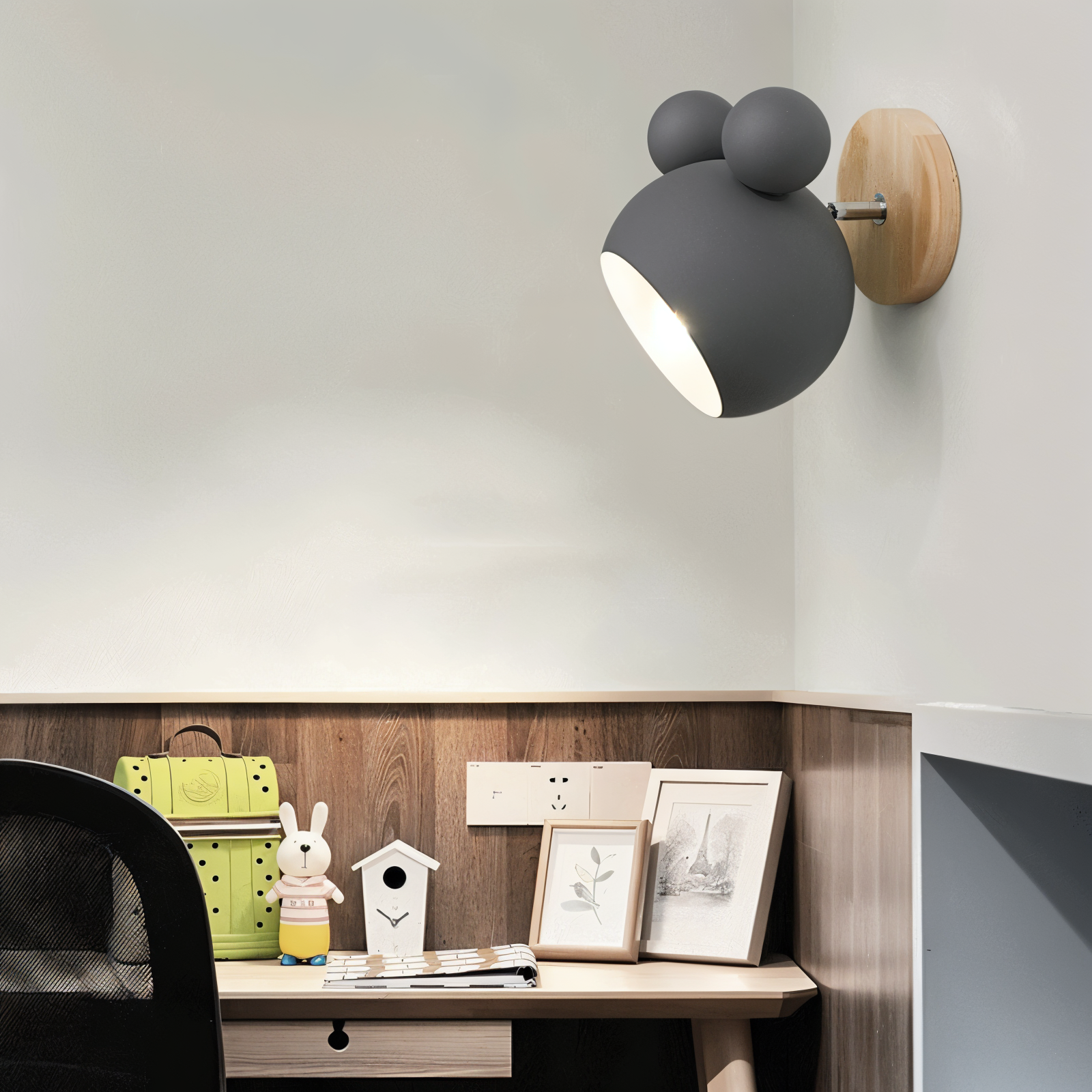 FlashMouse Playful Wall Lamp
