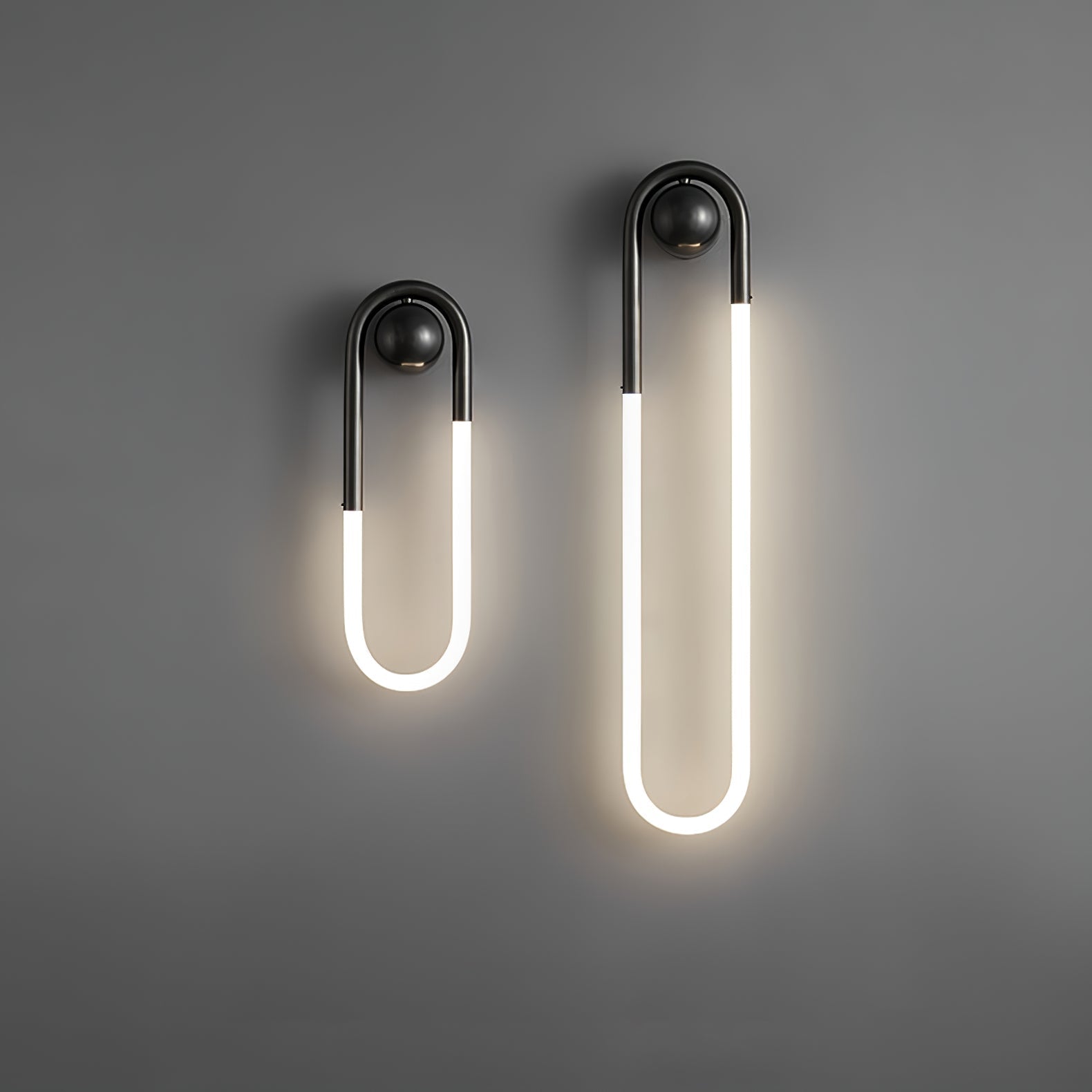 Brass & Black Minimalist Wall Lamp
