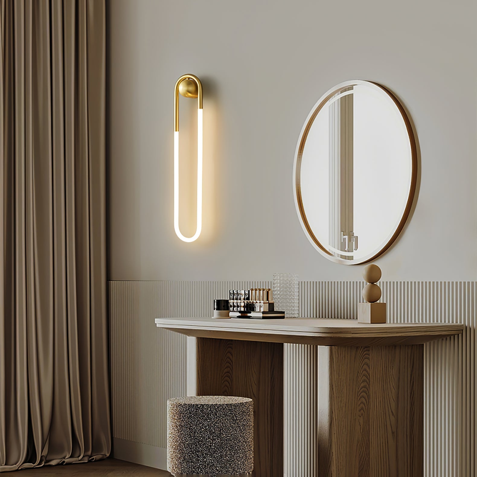 Brass & Black Minimalist Wall Lamp