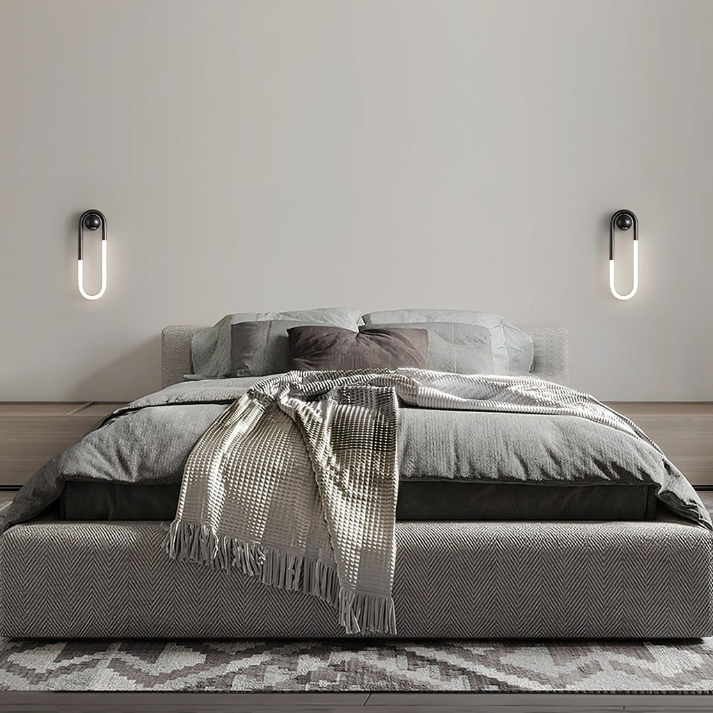 Brass & Black Minimalist Wall Lamp