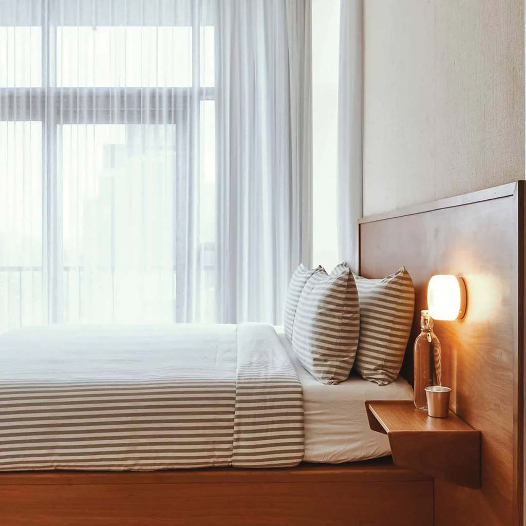 Solaria Modern LED Wall Sconce