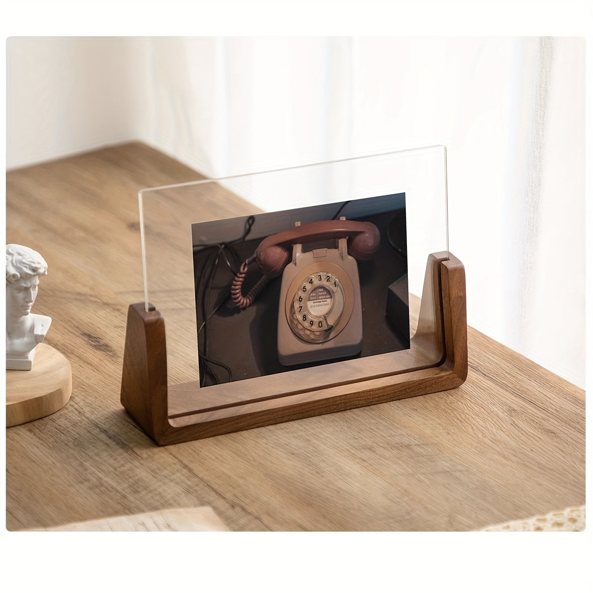 U-Frame Acrylic Photo Stand