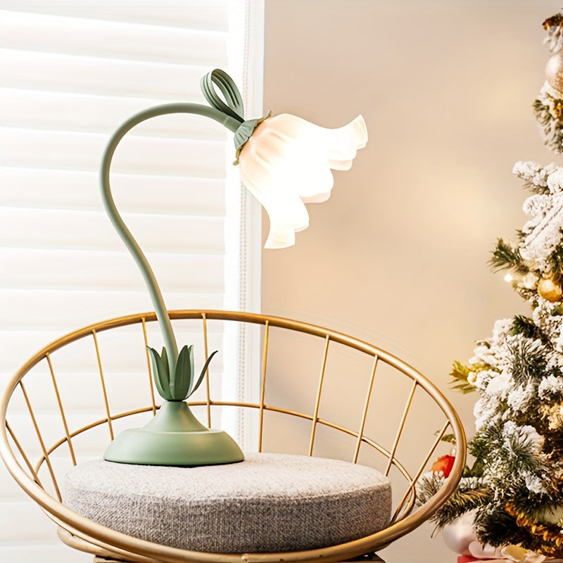 Floral USB Decorative Table Lamp