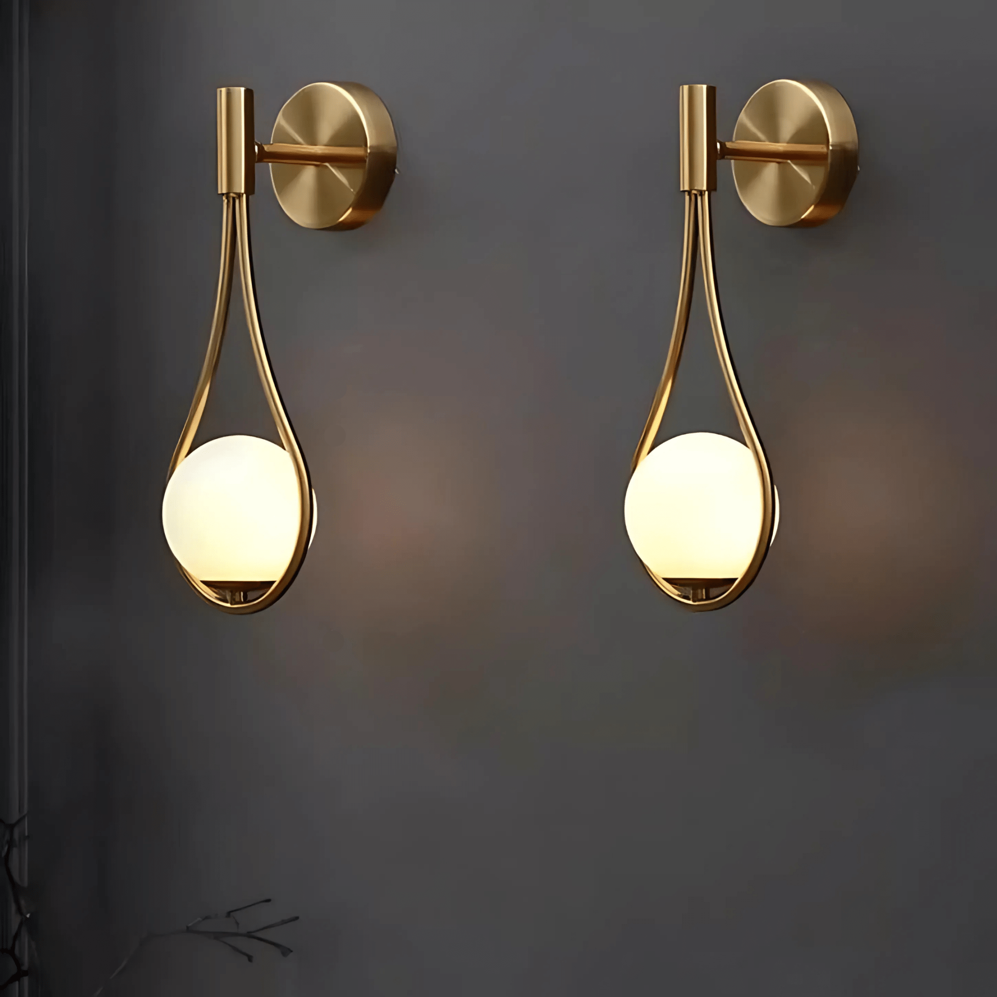 Droplet Modern Teardrop Wall Lamp