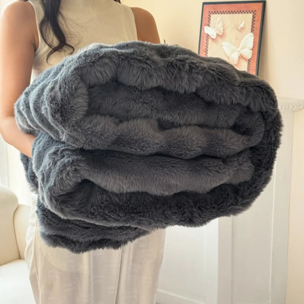 Arctic Faux Fur Throw