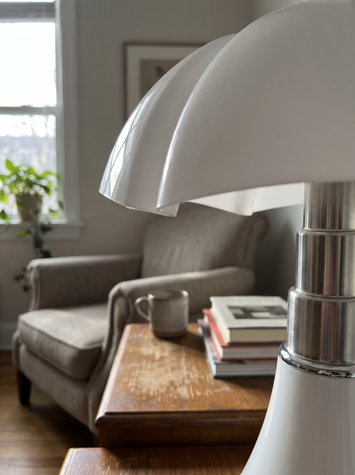 Flower Adjustable Steel Table Lamp lifestyle 2