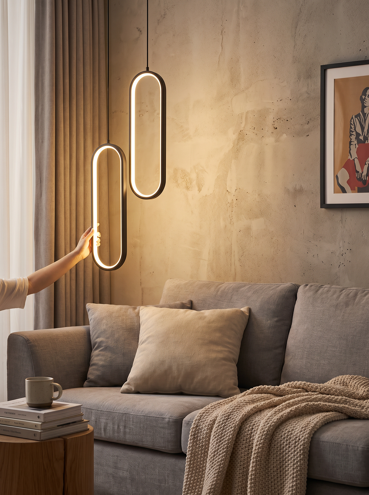 Gold lining returning light to a table