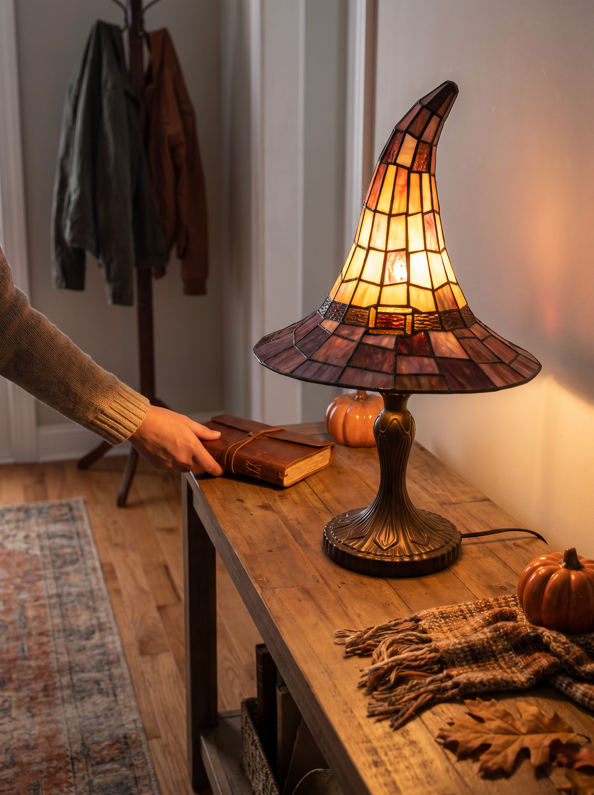 Witch hat lamp lifestyle 3