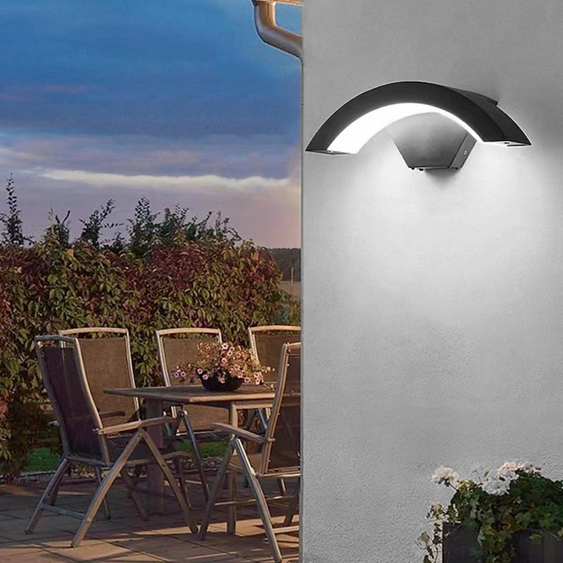 Modern IP65 LED Outdoor Wall Light
